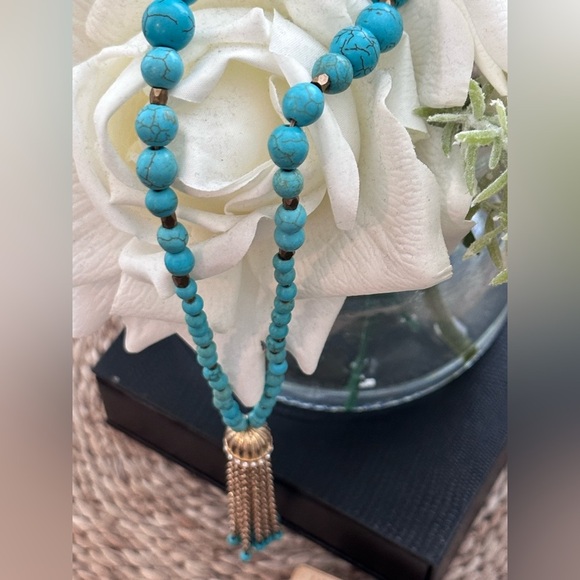 Turquoise Necklace with gold tassel pendant - Picture 8 of 8